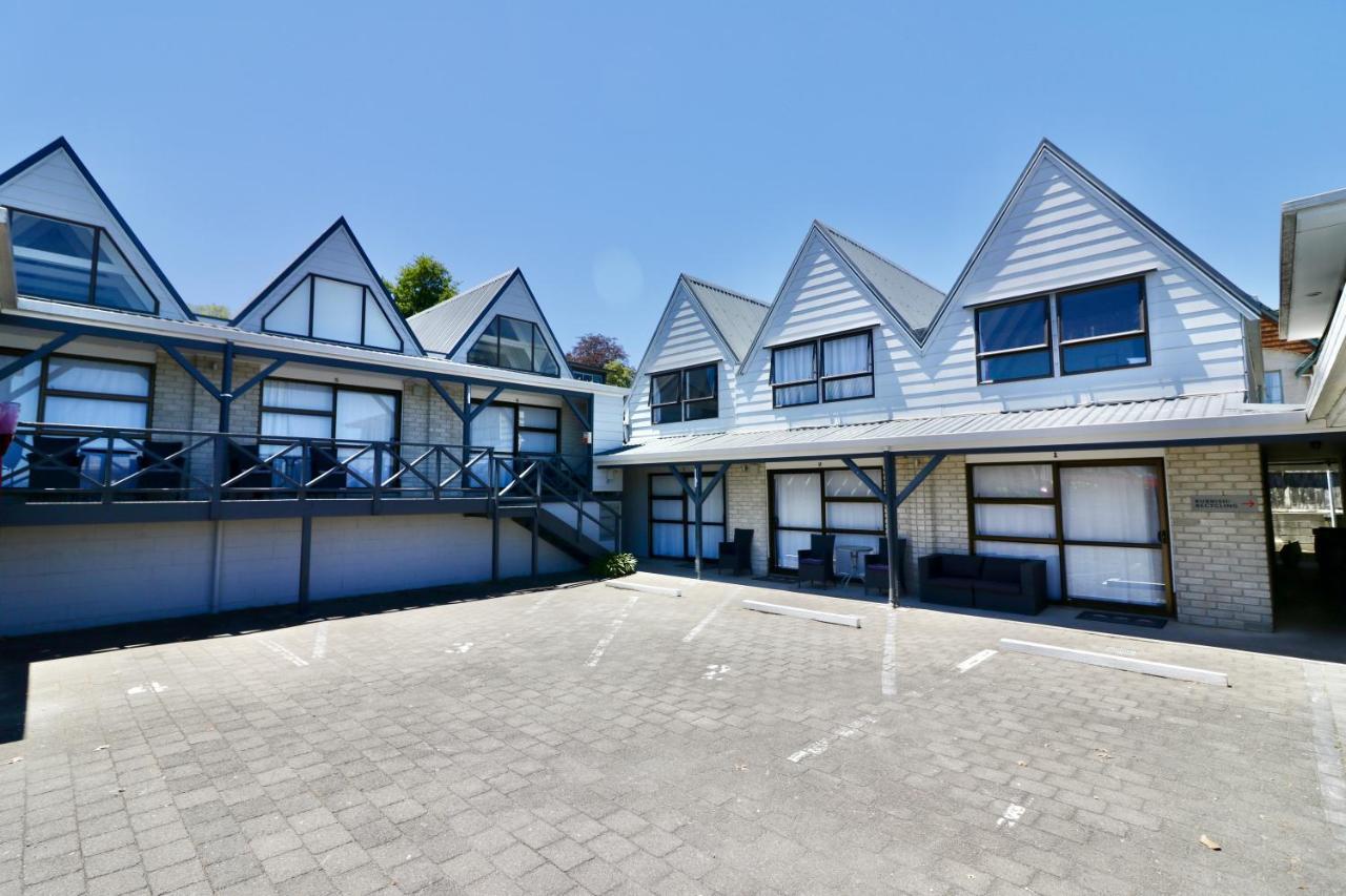 Gables Lakefront Resort Tauposee Exterior foto
