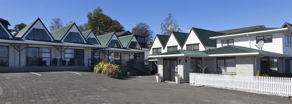 Gables Lakefront Resort Tauposee Exterior foto