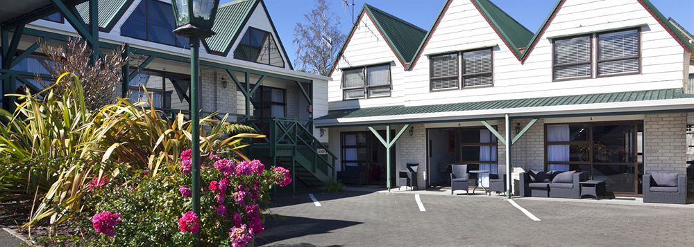 Gables Lakefront Resort Tauposee Exterior foto