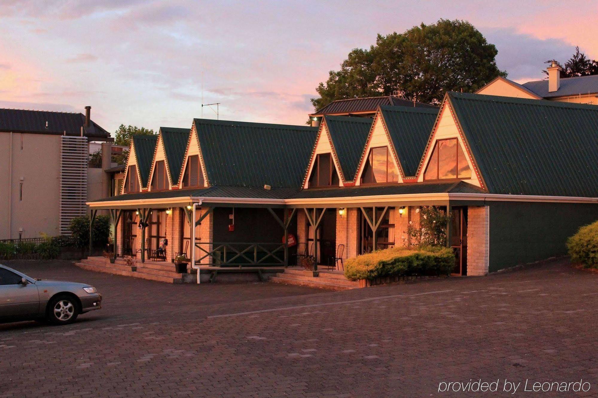 Gables Lakefront Resort Tauposee Exterior foto